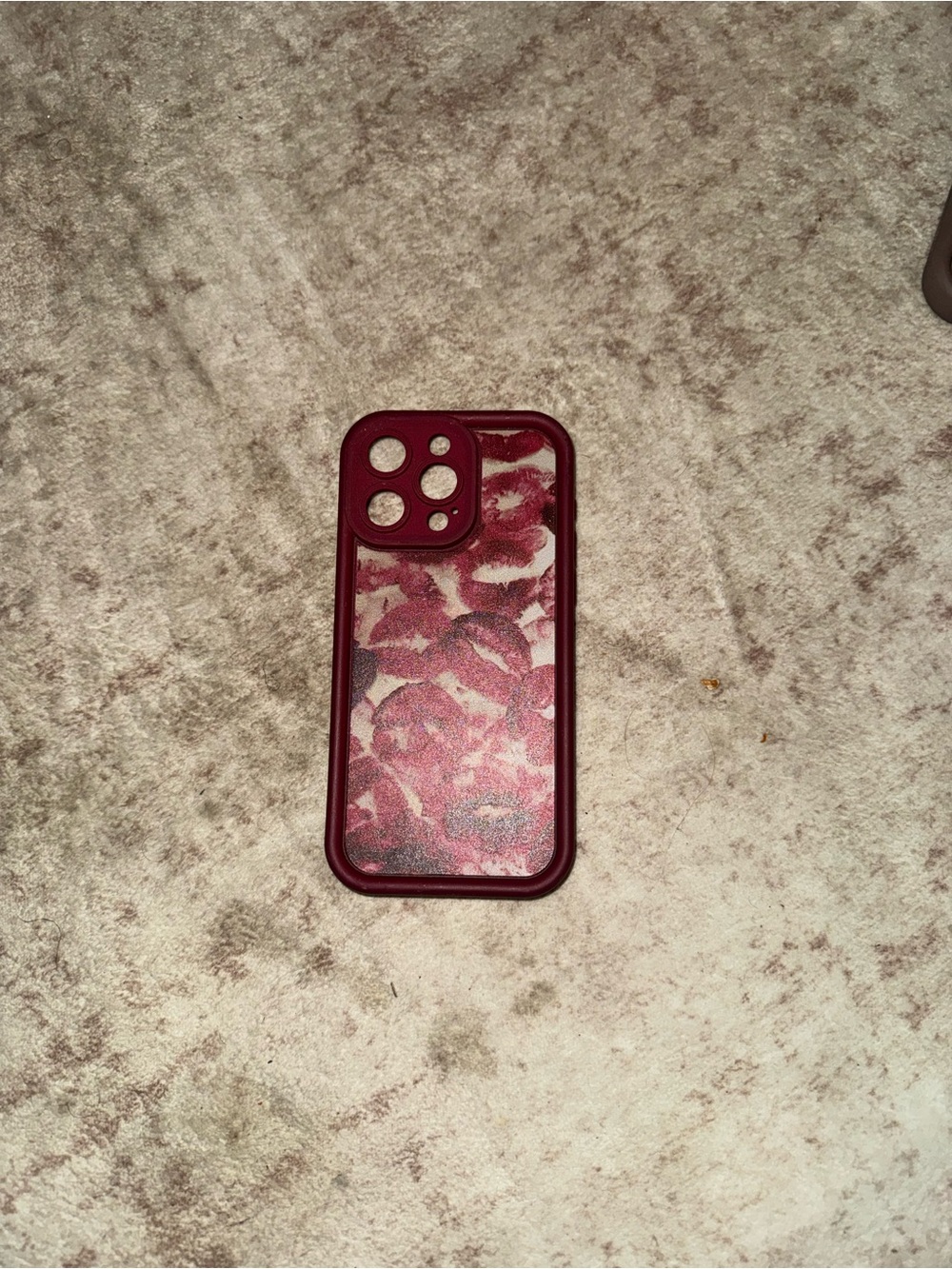 SHEIN Burgundy Floral Kiss-Print Phone Case